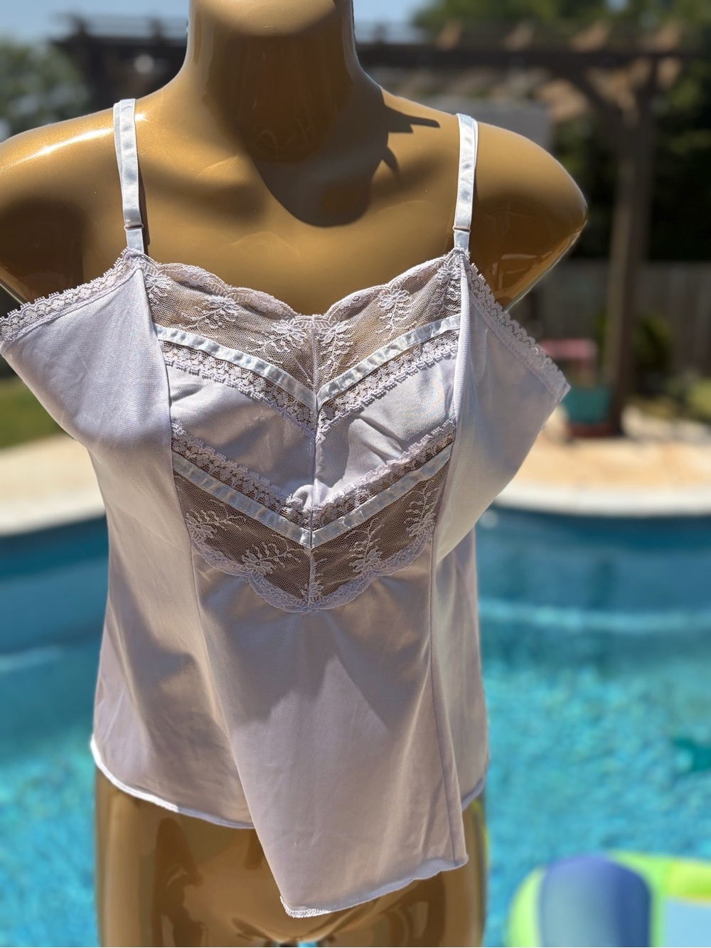 Vintage Lace Trim Camisole Tank Top in Purple